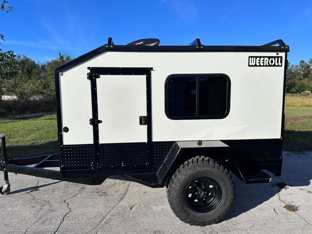 New 2024 WeeRoll Gladiator Off-Road Trailer – 9′ x 5′ x 4’9″ – White